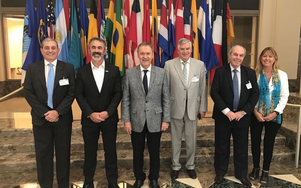 Schiaretti se reunió con autoridades del BID en Washington