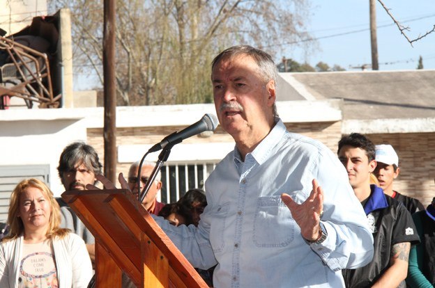 Schiaretti anunció la eliminación del impuesto al fuego de la factura de la luz