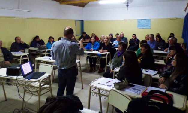 La Universidad Barrial comenzó a dictar los Talleres de Elaboración de Propuestas