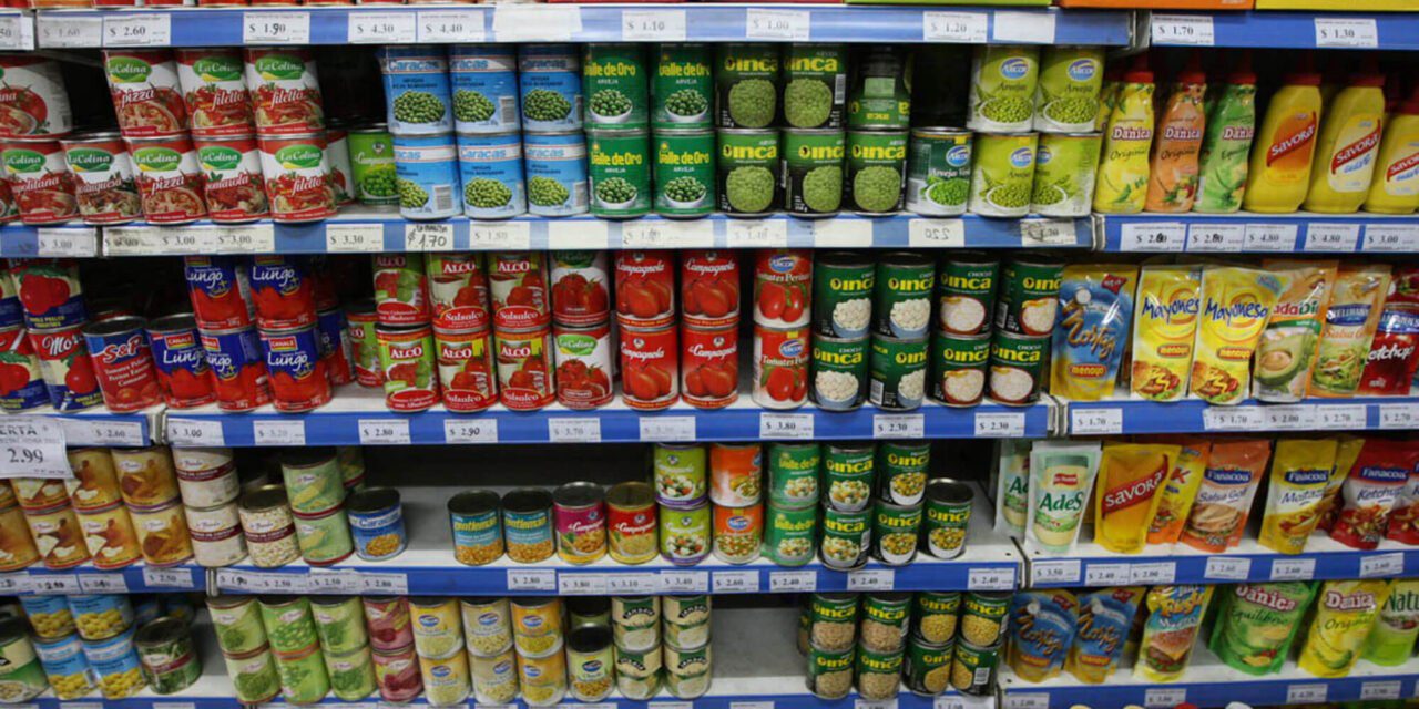 En julio una familia necesitó $13.347 para no ser pobre