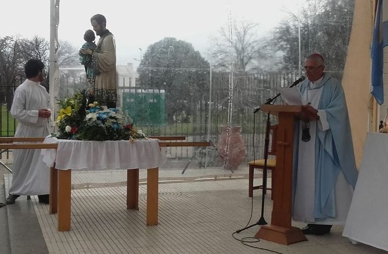 El Obispo Uriona encabezó la misa y procesión en honor a San Cayetano