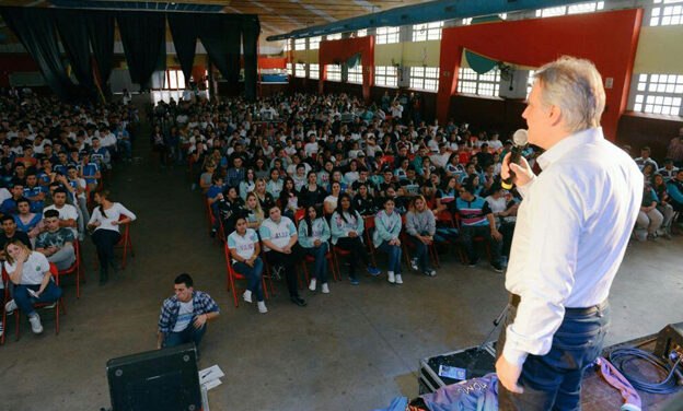 “Para vos, Por vos”: el desafío de formar líderes juveniles