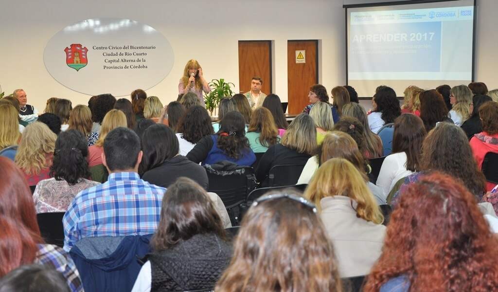 Primera jornada de formación para la próxima evaluación nacional Aprender 2017