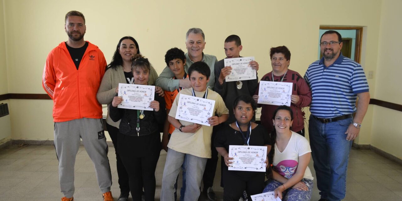 El municipio premió a integrantes de la Escuela de Deporte Adaptado