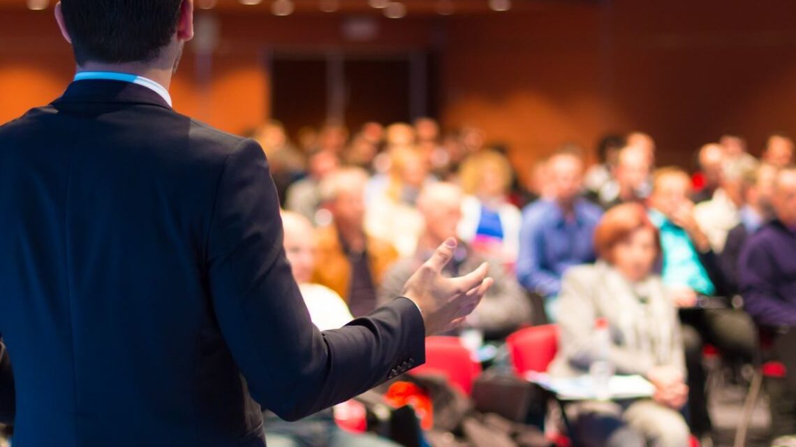 Taller de oratoria y escritura en el ámbito laboral