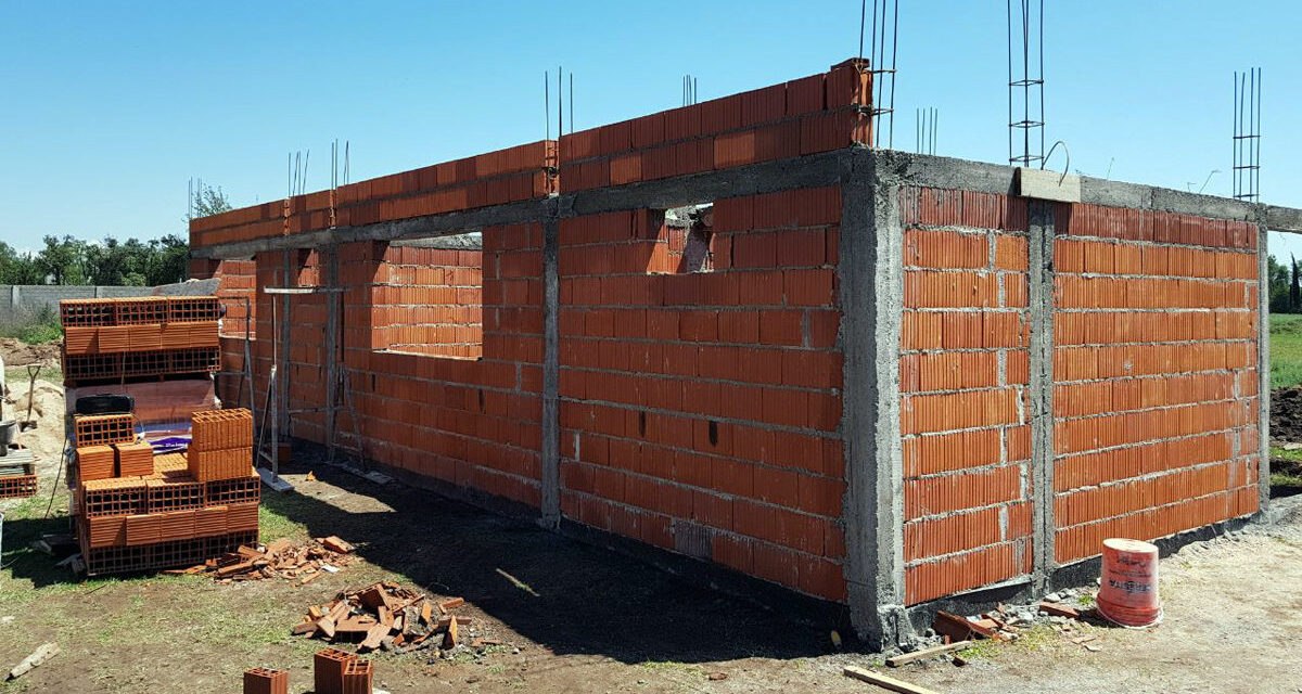 Se está ejecutando la obra del nuevo Jardín Maternal en la Vecinal Las Quintas