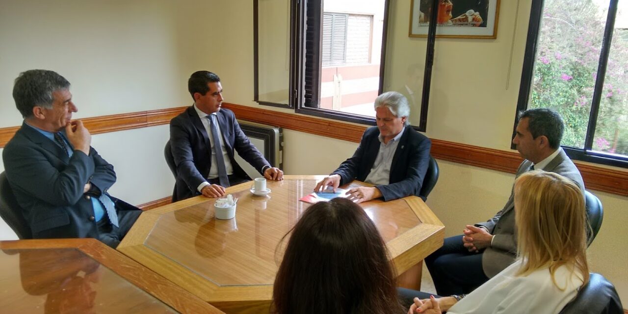 La Universidad firmó un convenio con el Colegio de Abogados