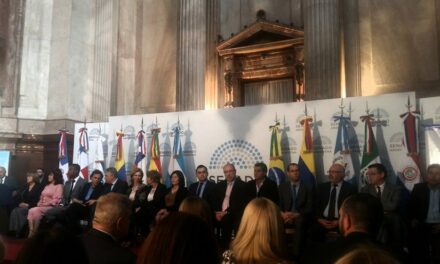 Mauricio Jaimes recibió una distinción en el Senado Nacional