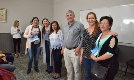 Entrega del Programa Vida Digna a 17 familias de San Basilio