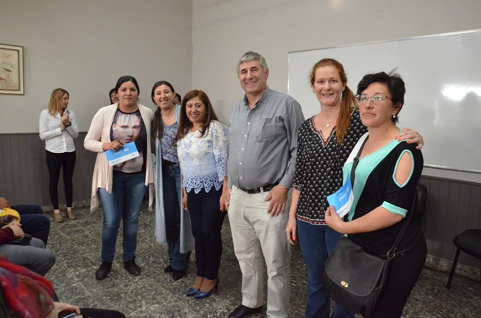 Entrega del Programa Vida Digna a 17 familias de San Basilio