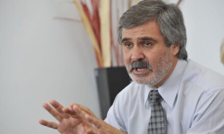 El ministro de Educación fue recibido por autoridades universitarias