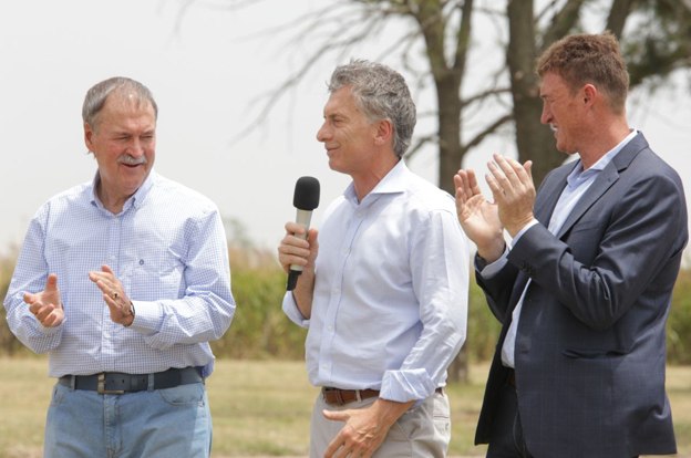 Macri y Schiaretti recorrieron obras en el este provincial