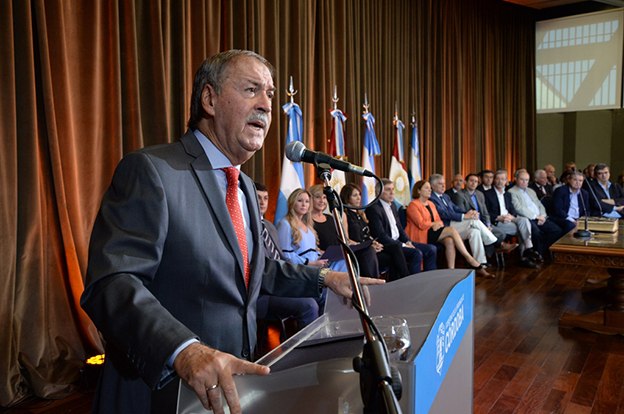 Schiaretti presidió el acto de asunción de nuevos funcionarios