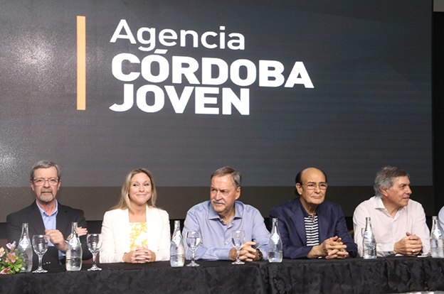 Schiaretti presentó el Programa Provincial Jóvenes del Centenario