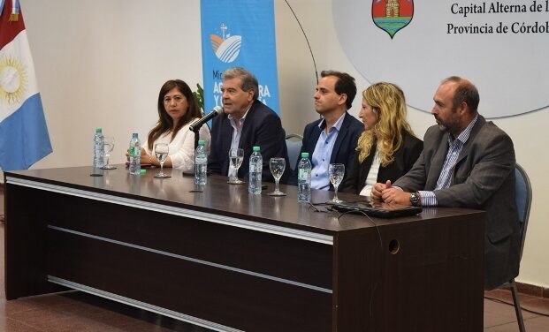 Entregan $ 2.715.000 a productores agropecuarios