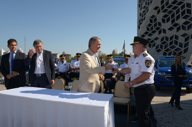 La Policía suma 50 camionetas para reforzar la prevención