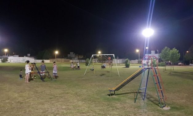 Iluminacion Led en plaza central Villa Dalcar