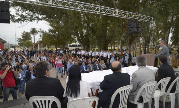 Con la inauguración de una escuela, Schiaretti dio inicio al Ciclo Lectivo 2018