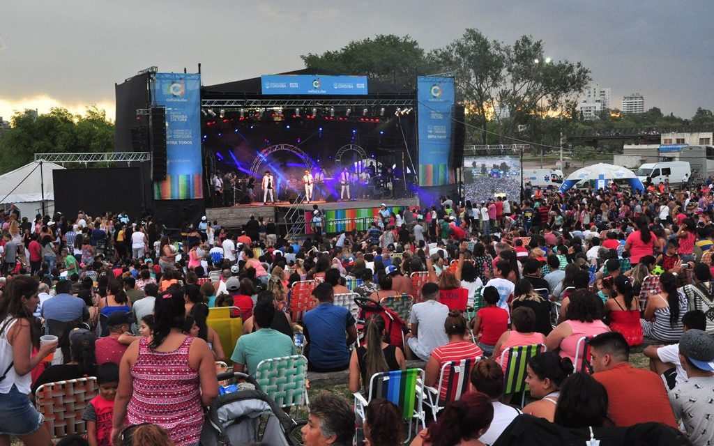 Río Cuarto: con bandas y shows en vivo, cerró la temporada de verano