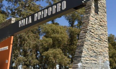 Villa Huidobro: fabrican productos para escuelas con material reciclado