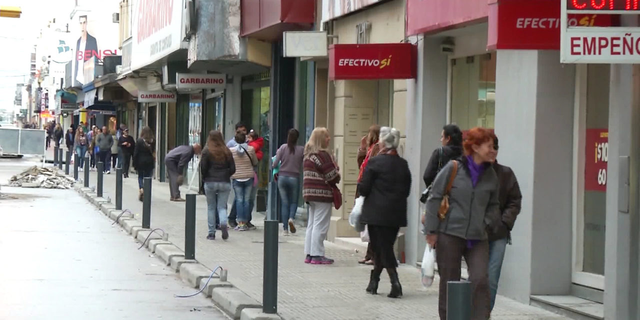 Desde el lunes los comercios atenderán en nuevos horarios por la tarde