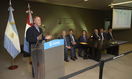 La Provincia firmó el contrato de construcción de 34 escuelas Proa