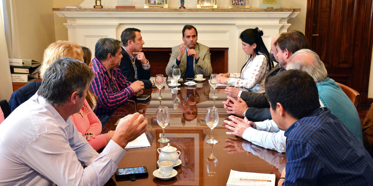 Llamosas se reunió con la Comisión Municipal de la Memoria