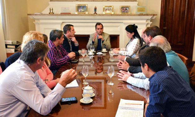 Llamosas se reunió con la Comisión Municipal de la Memoria