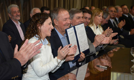 Schiaretti: Vamos a promover la inserción laboral de los profesionales