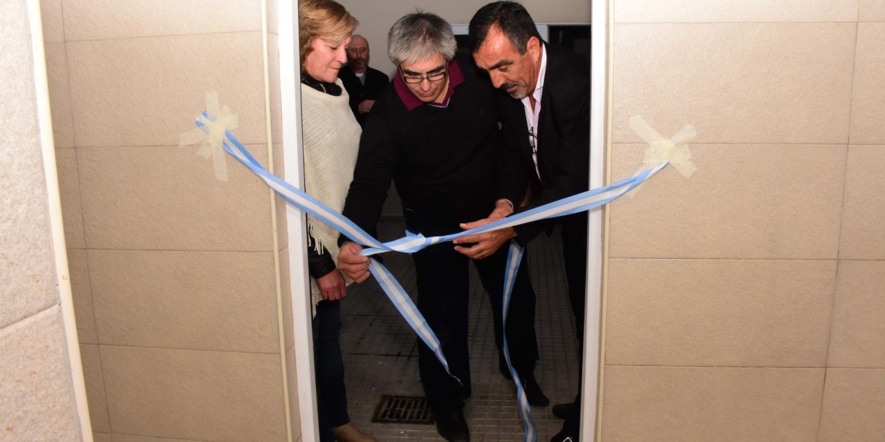 Nueva batería de baños para la Vecinal Industrial