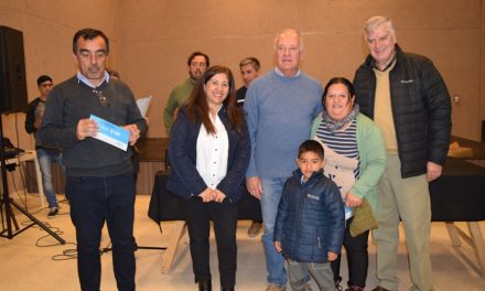 La Provincia entregó créditos Vida Digna a 77 familias de Coronel Moldes