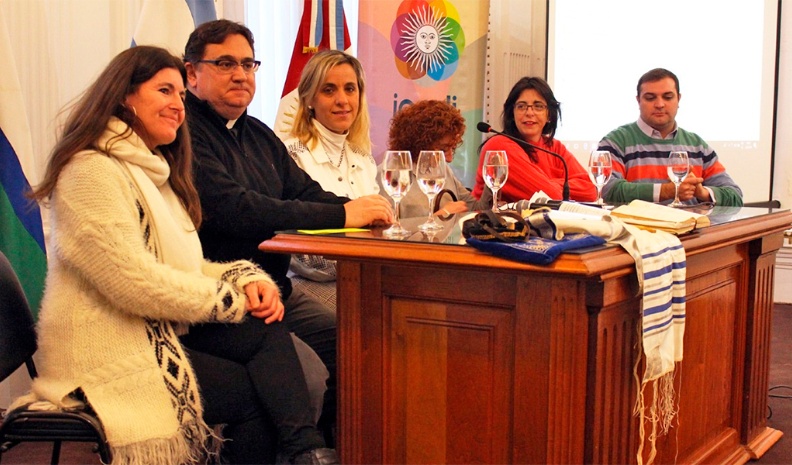 Jornada de Reflexión sobre el Holocausto Judío y el Genocidio Armenio
