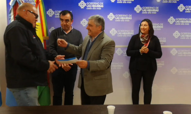 Entregan asistencias económicas por 137 mil pesos en Las Higueras