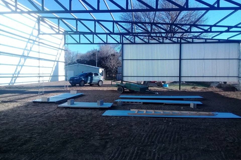 Se construye el nuevo corralón comunal en Suco