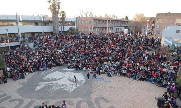 Resolución administrativa: declararon «inhábiles» los días de toma de la UNRC