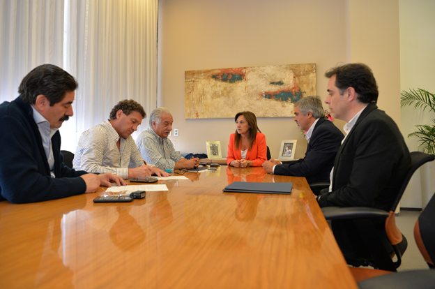 La UEPC acordó con la Provincia un incremento salarial