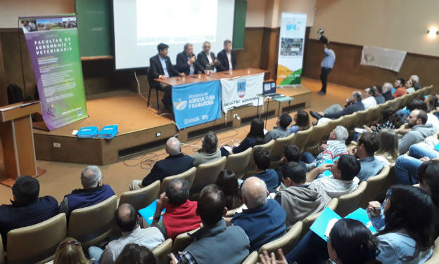 Más de 400 personas asistieron a las jornadas forestales