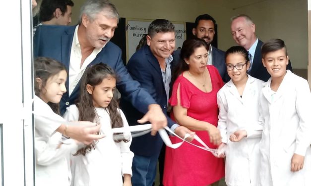 Grahovac inauguró obras en Las Acequias y Coronel Moldes