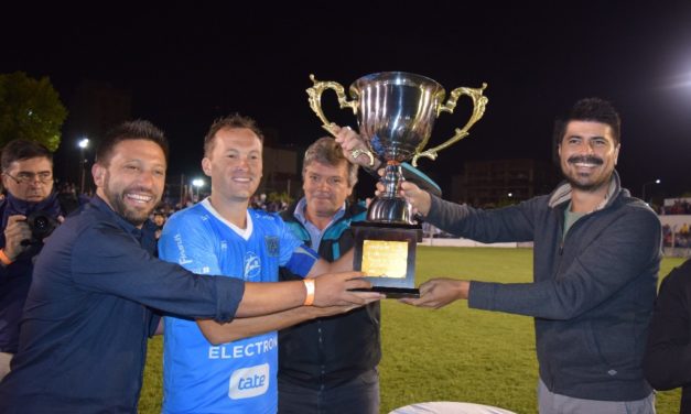 Estudiantes se quedó con la Copa Homenaje ex gobernador José Manuel de la Sota