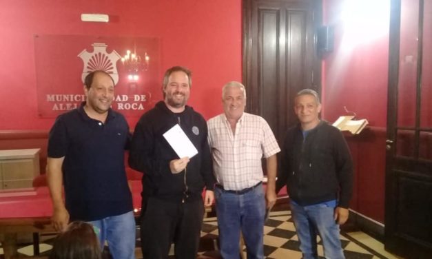 Alejandro Roca: entrega de créditos del Banco de la Gente