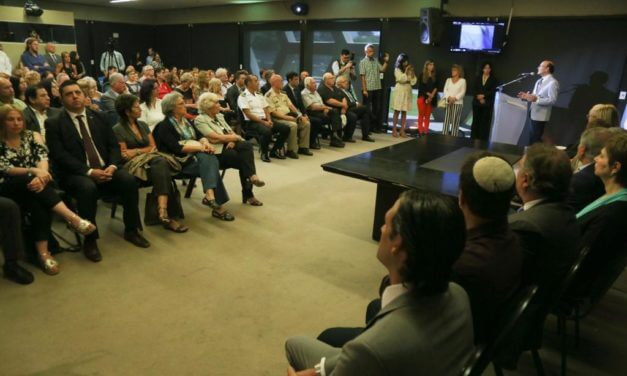 Víctimas del Holocausto: Se realizó un acto en conmemoración del 74º aniversario