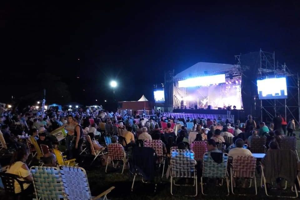 Comenzó el 48° Festival «La Cruz le canta a Salta»
