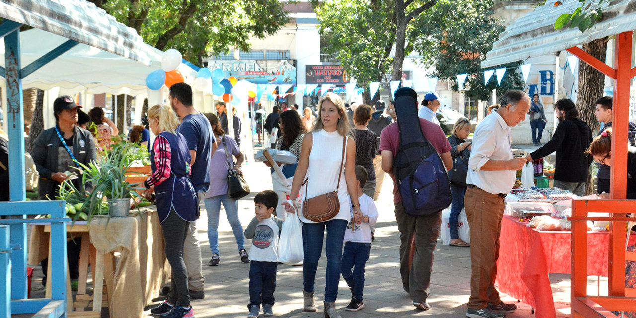 Río Cuarto: comenzó la 3° edición de la Feria Barrial