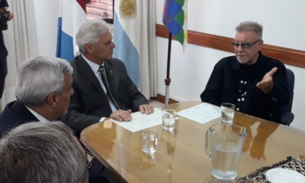 León Gieco es Doctor Honoris Causa de la UNRC