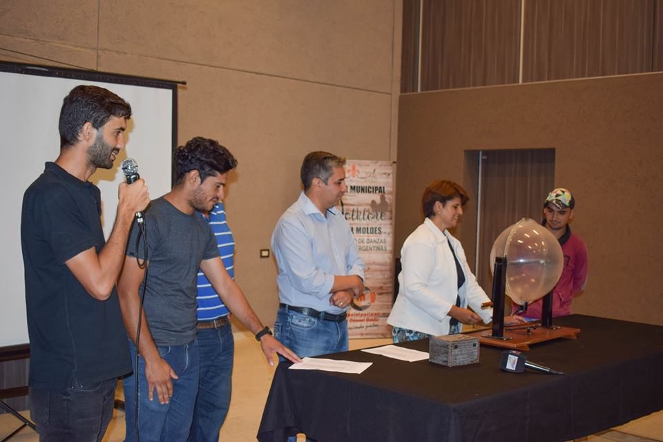 Moldes: primer sorteo del plan municipal de viviendas «Manos Unidas»