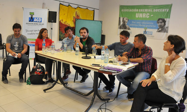 UNRC: Se presentó un libro de reflexión y acción para el cambio social