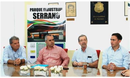 La Provincia entregó más de $8 millones para los Parques Industriales de Serrano y Laboulaye