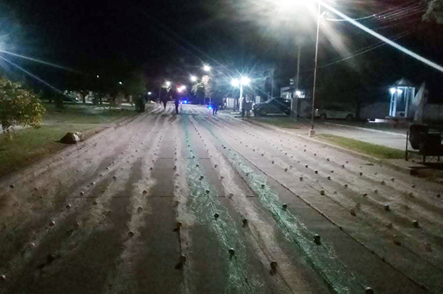 Atrapan pescadores furtivos con 1.500 metros de redes