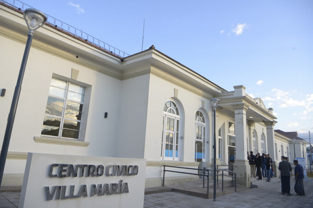 Schiaretti inauguró el Centro Cívico Villa María