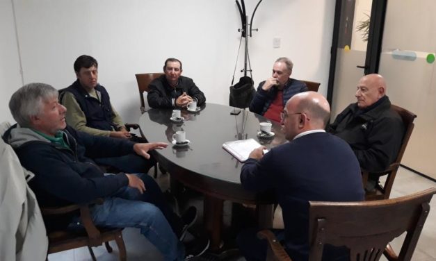 General Cabrera: gestiones para canalizar el camino 9